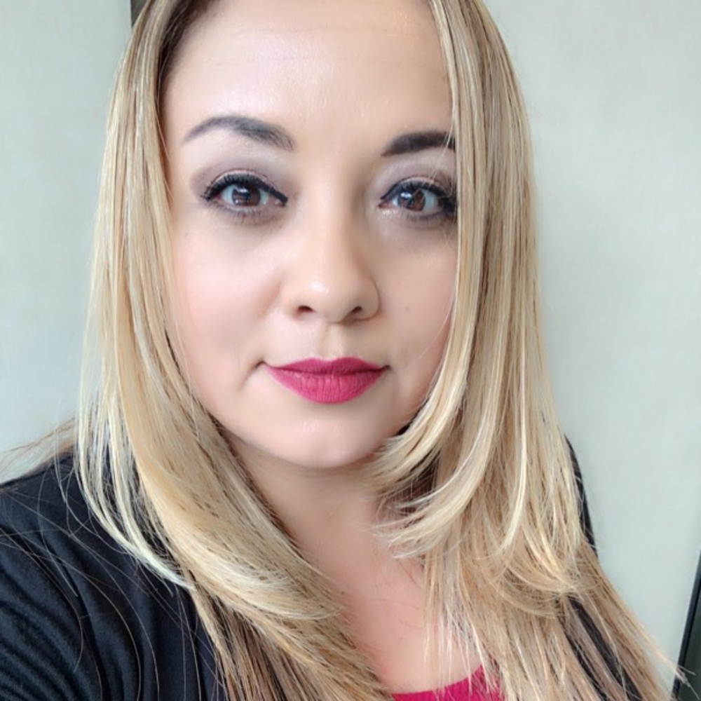 Meet your Posher, Lorena